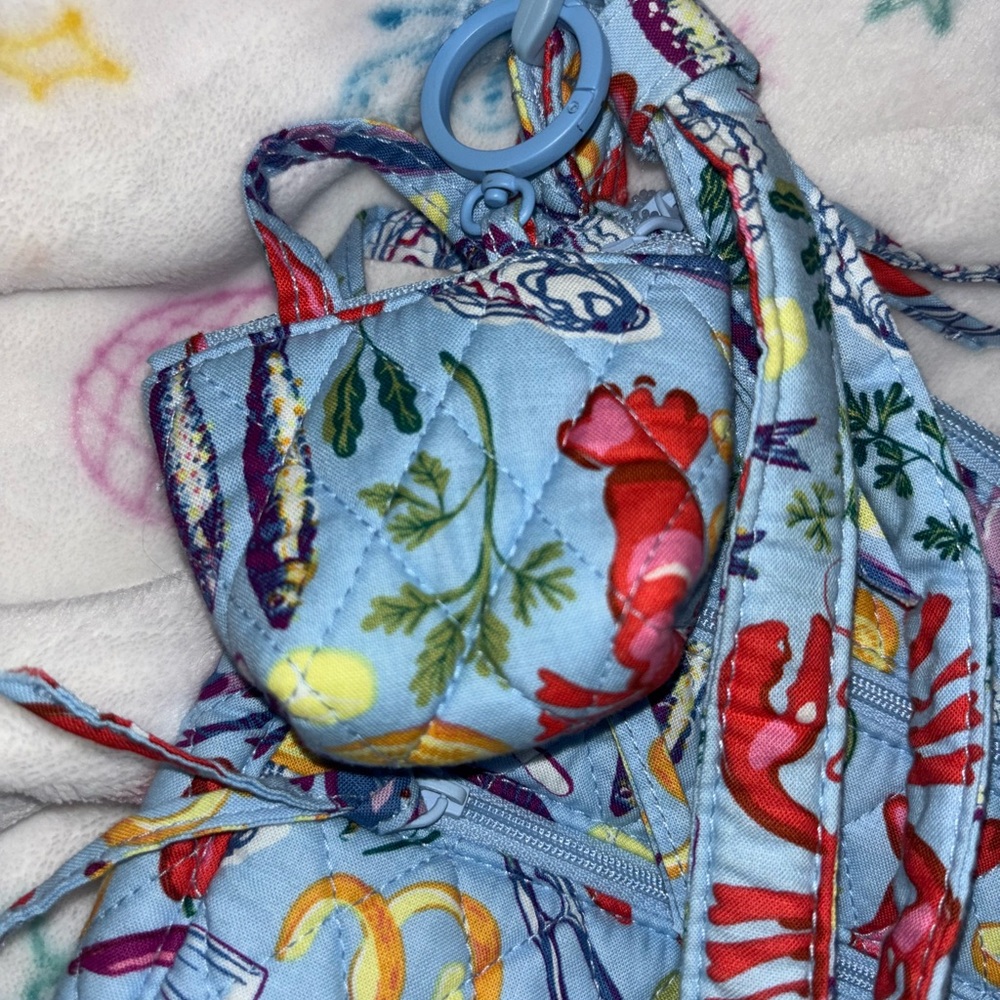 Vera Bradley crossbody - Picture 2 of 3